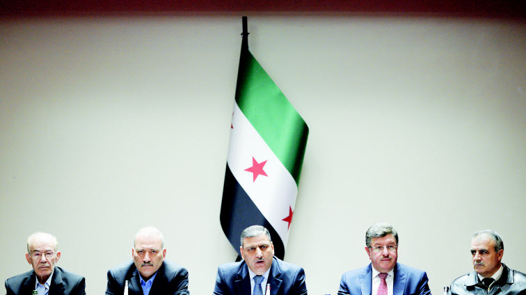 المعارضة السورية تتهم دي ميستورا بالانحياز للنظام